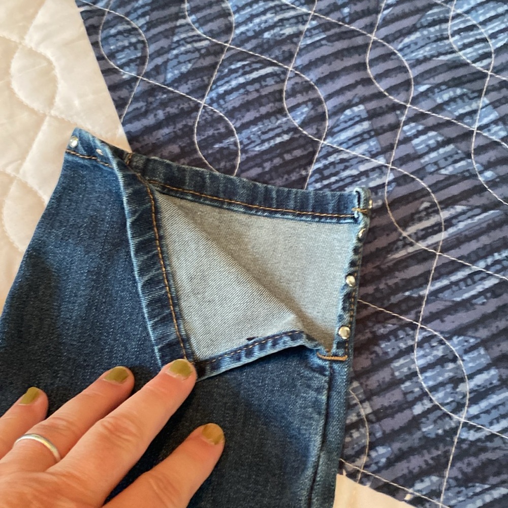 Size 14 skinny ankle jeans from Earl Jeans - Picture 3 of 8